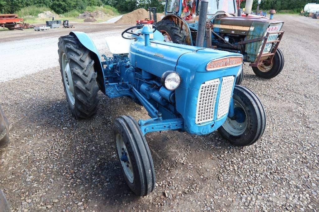 Fordson Super Dexta Traktorit