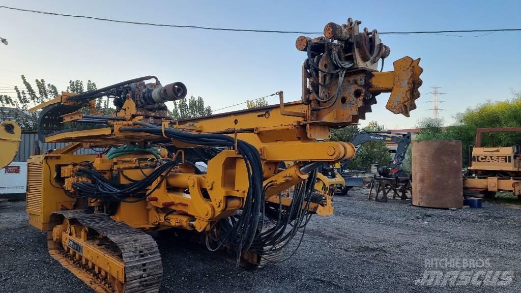 Klemm KR 803 Raskaat porat