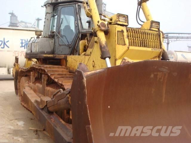 Komatsu d155a-2 Telaketjupuskutraktorit