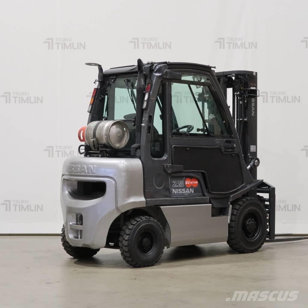 Nissan U1D2A25LO Nestekaasutrukit