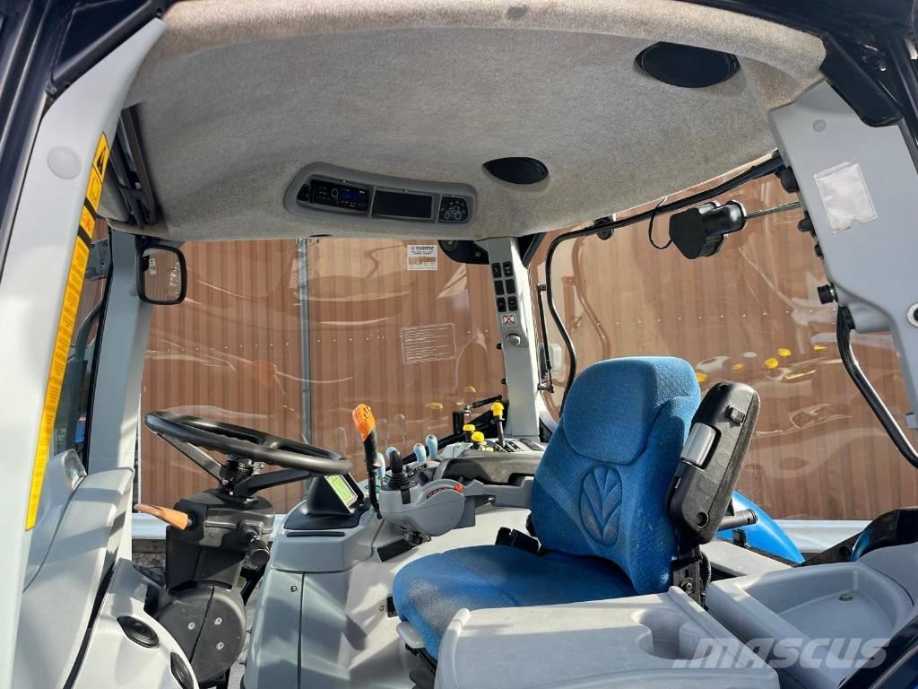 New Holland T7060 Traktorit