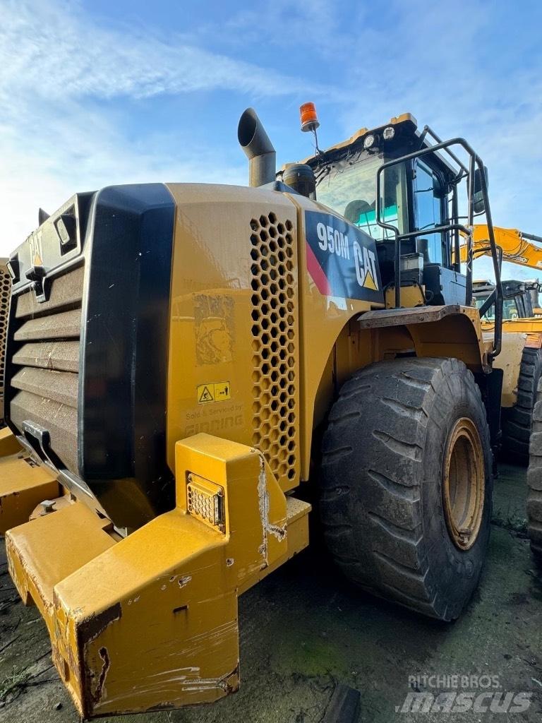 CAT 950M Pyöräkuormaajat