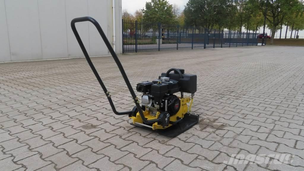 Bomag BVP 18/45 Tärylevyt