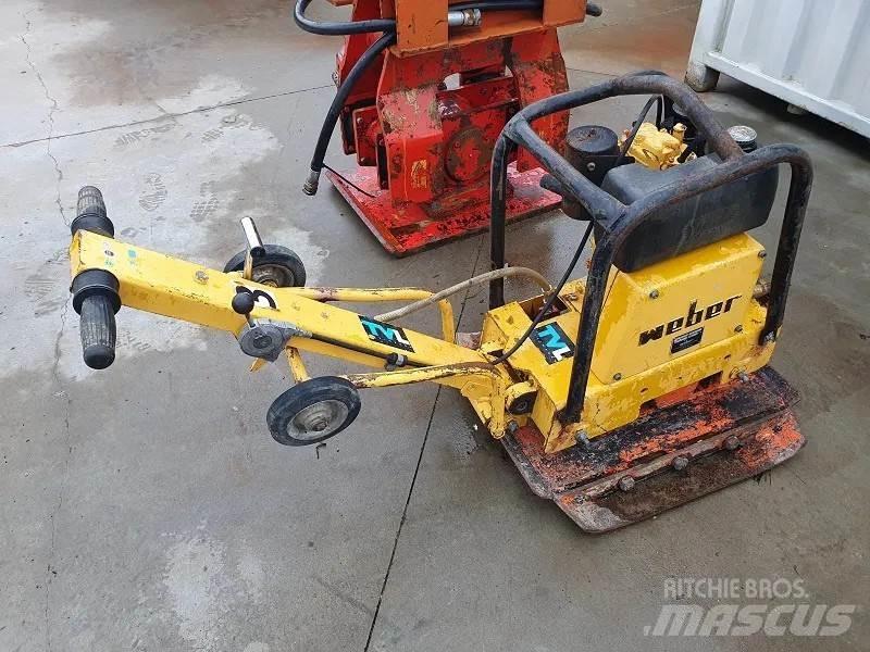 Weber E673LS Täryjuntat