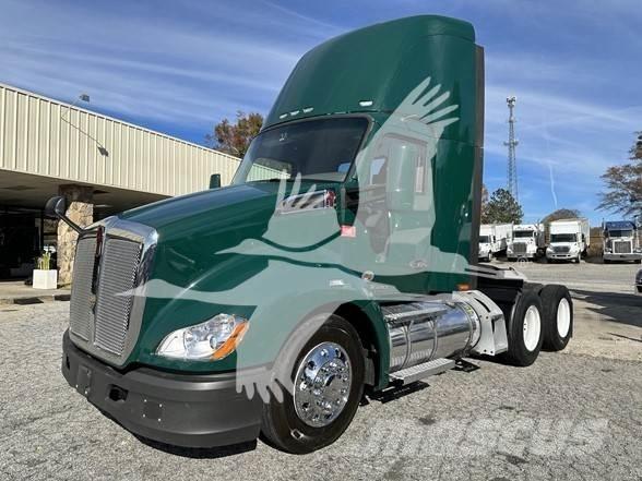Kenworth T680 Vetopöytäautot