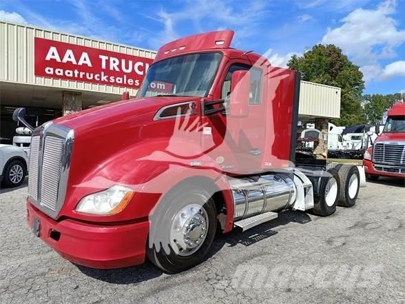Kenworth T680 Vetopöytäautot