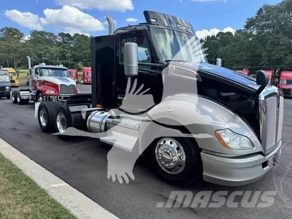 Kenworth T680 Vetopöytäautot