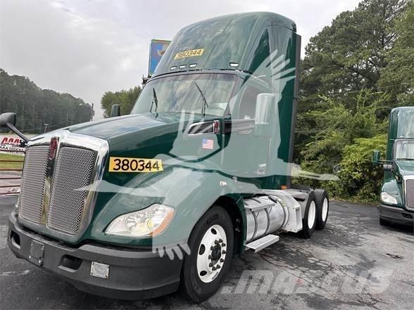 Kenworth T680 Vetopöytäautot