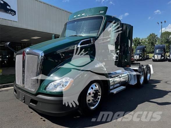 Kenworth T680 Vetopöytäautot