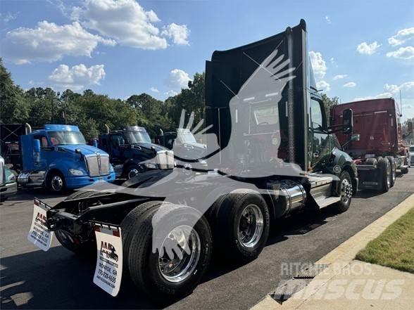 Kenworth T680 Vetopöytäautot