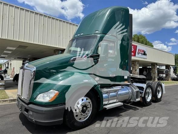 Kenworth T680 Vetopöytäautot