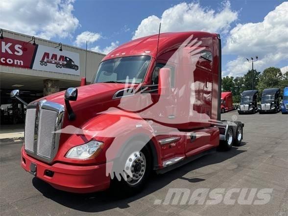 Kenworth T680 Vetopöytäautot
