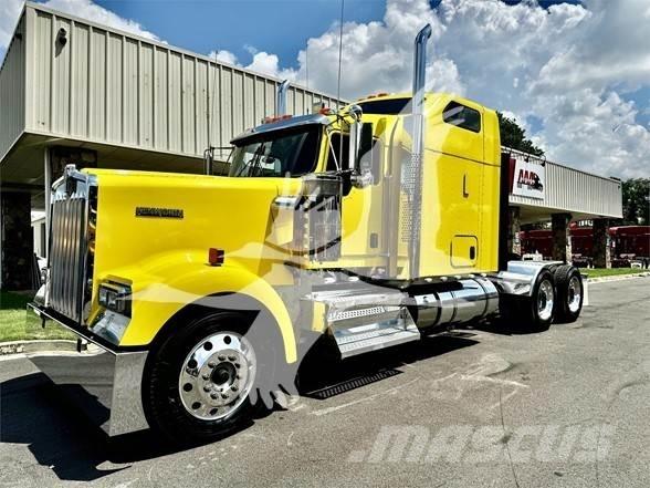 Kenworth W900 Vetopöytäautot