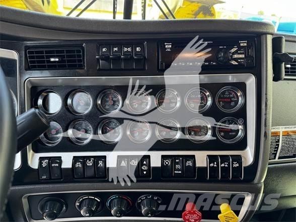 Kenworth W900 Vetopöytäautot