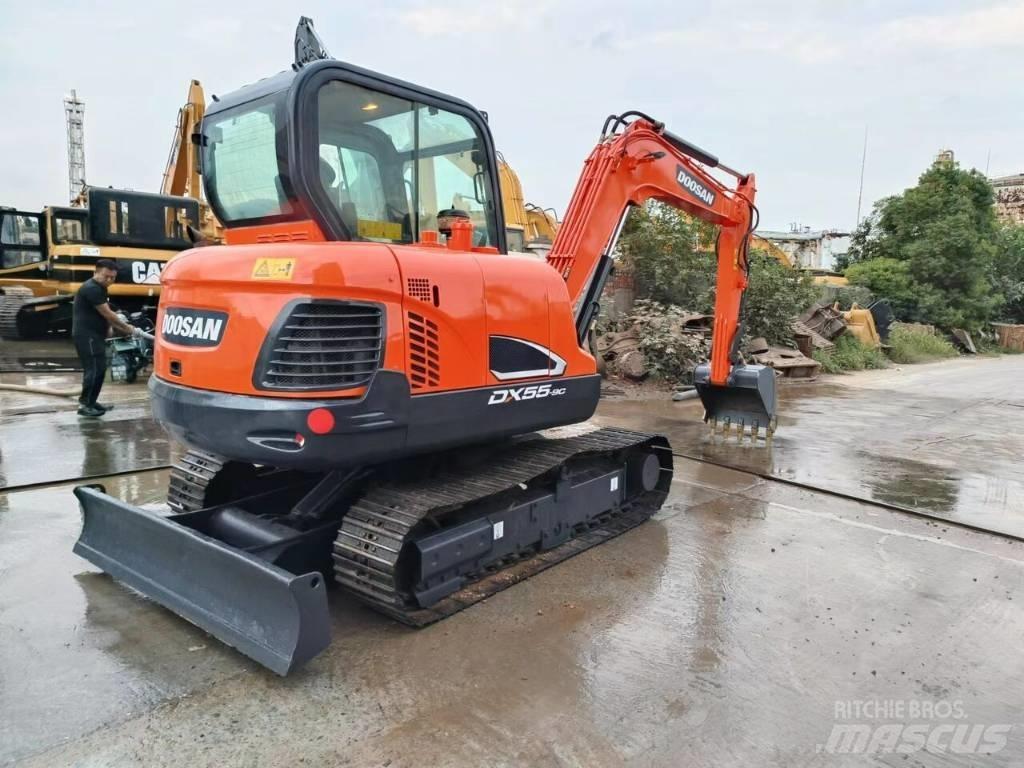 Doosan DX 55 Minikaivukoneet < 7t