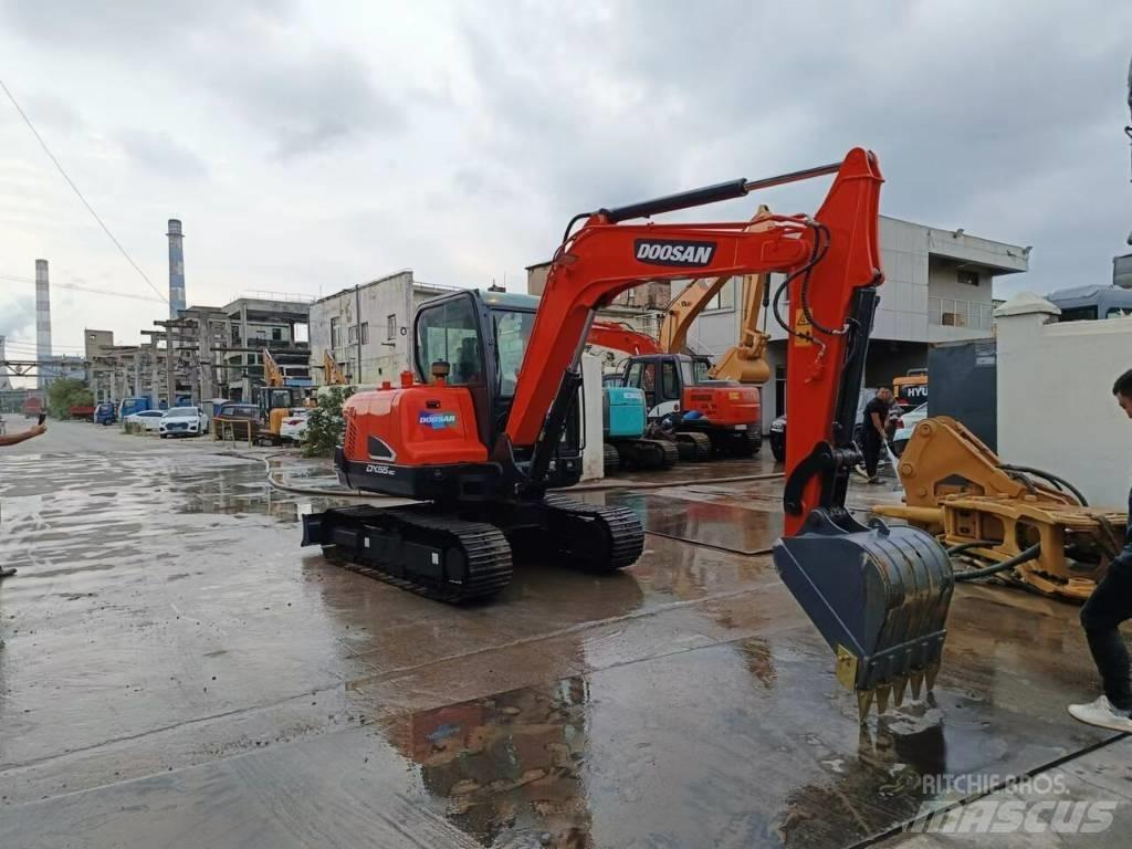Doosan DX 55 Minikaivukoneet < 7t