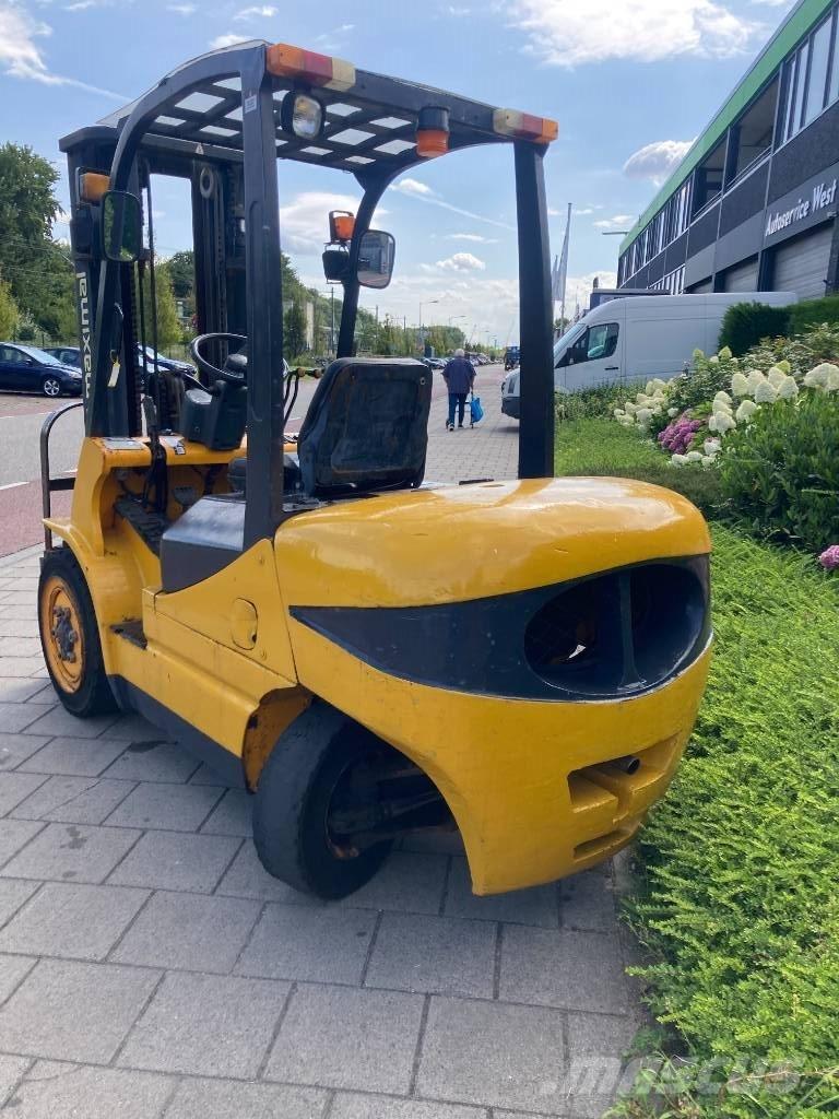 Maximal FD30T Dieseltrukit