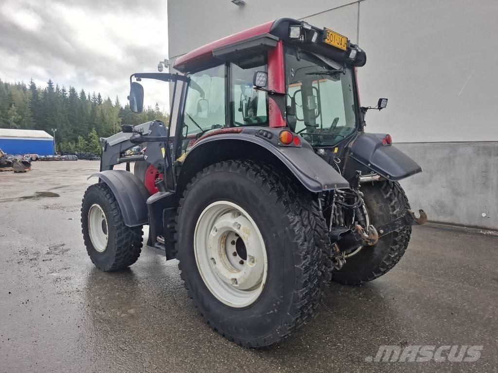 Valtra N 101 Traktorit