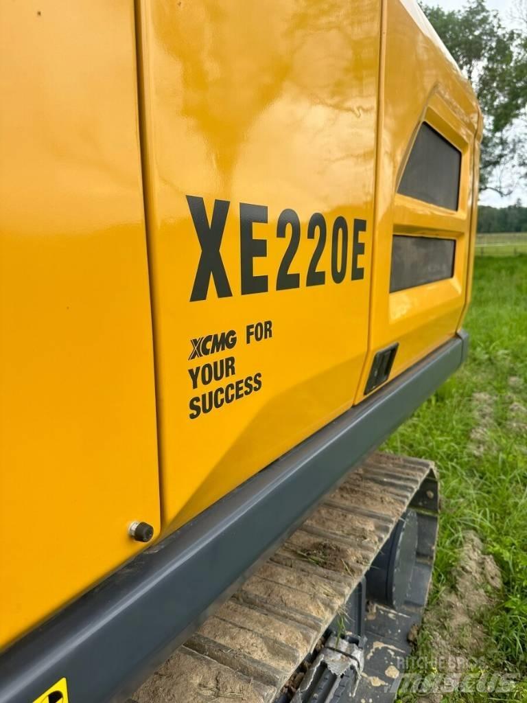 XCMG XE 220 E Telakaivukoneet