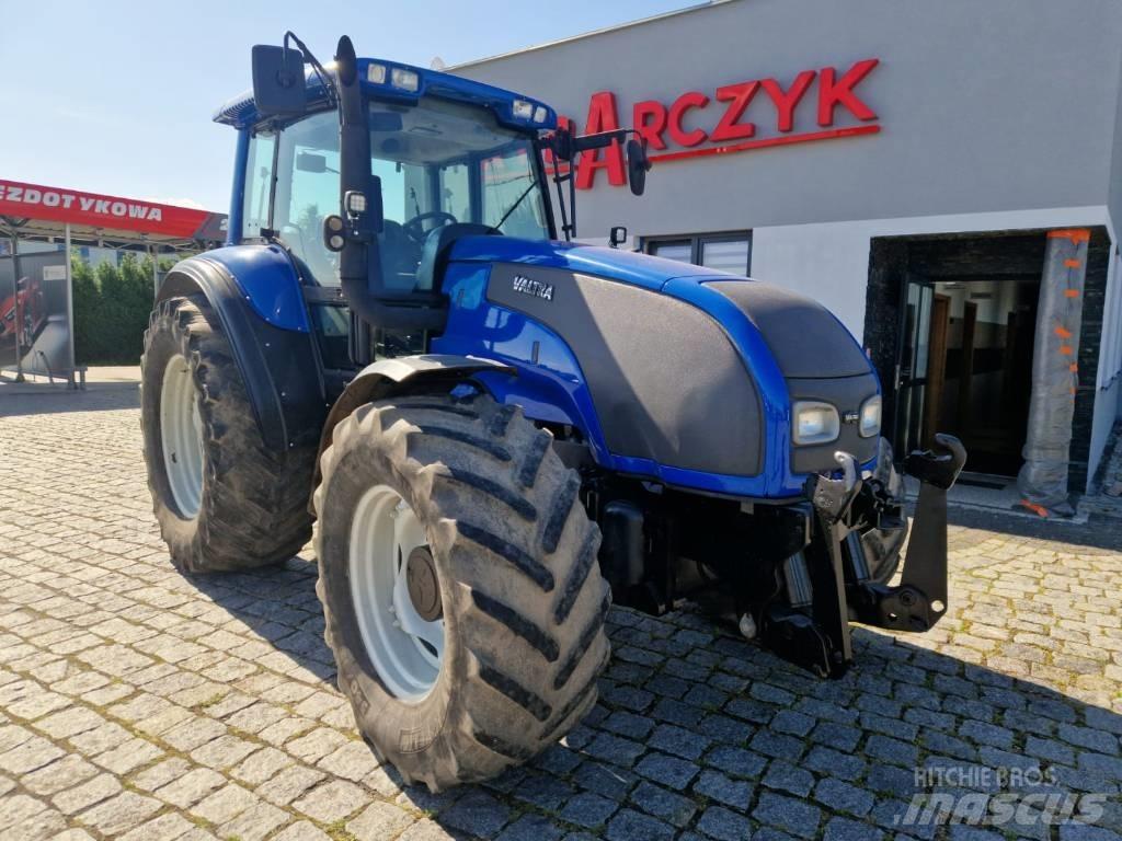 Valtra T 140 Traktorit