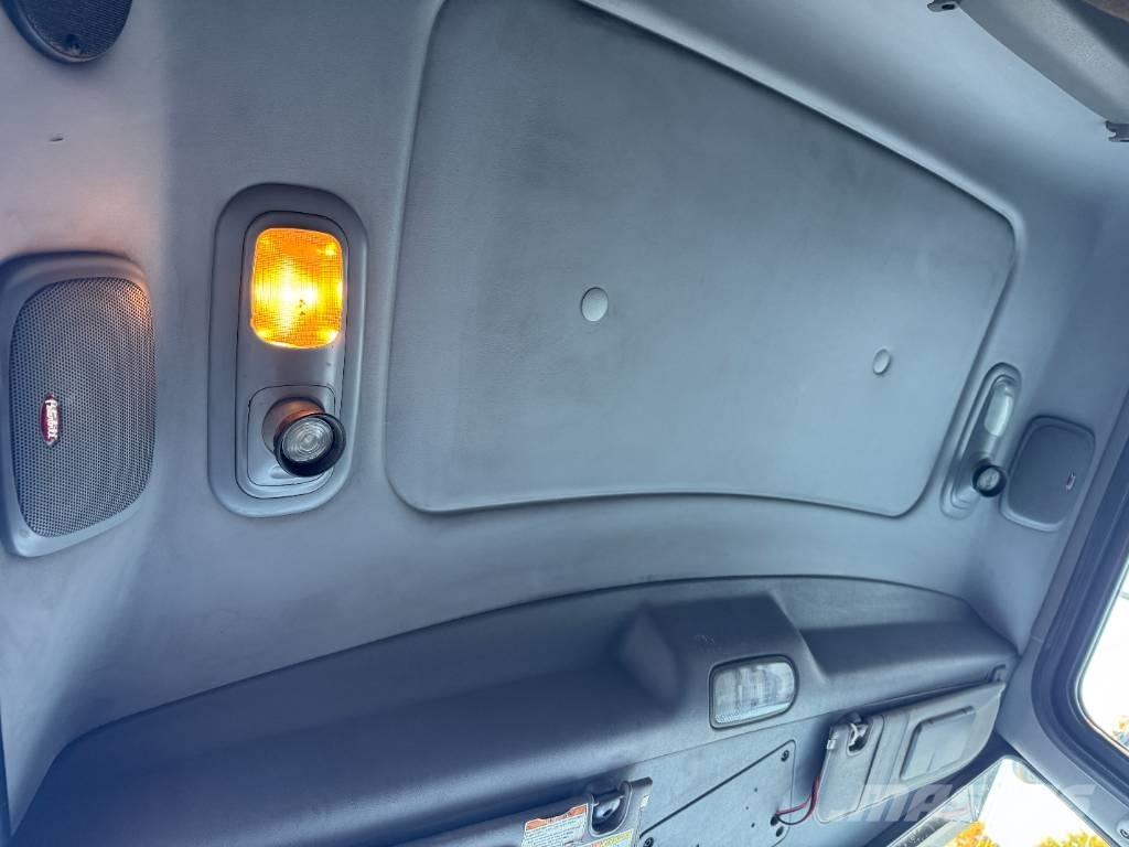 Peterbilt 389 Sora- ja kippiautot