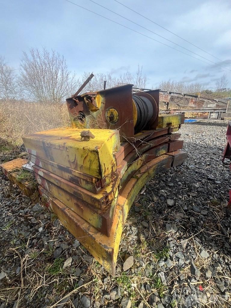 Demag AC 395 Hydrauliikka