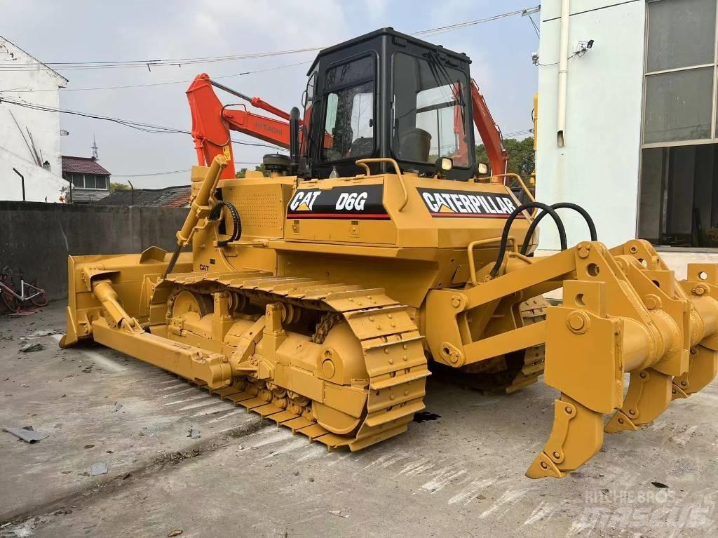 CAT D8 Tiehöylät