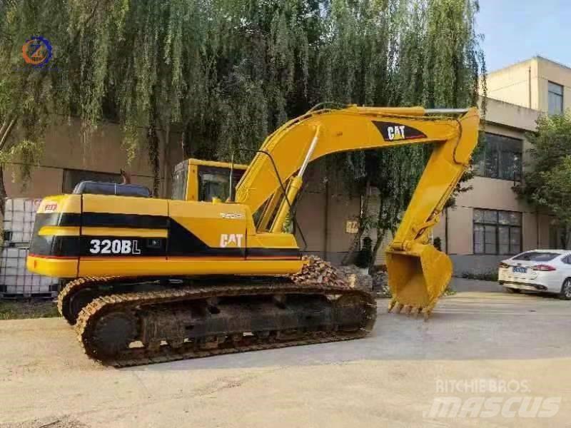 CAT 320 B L Telakaivukoneet