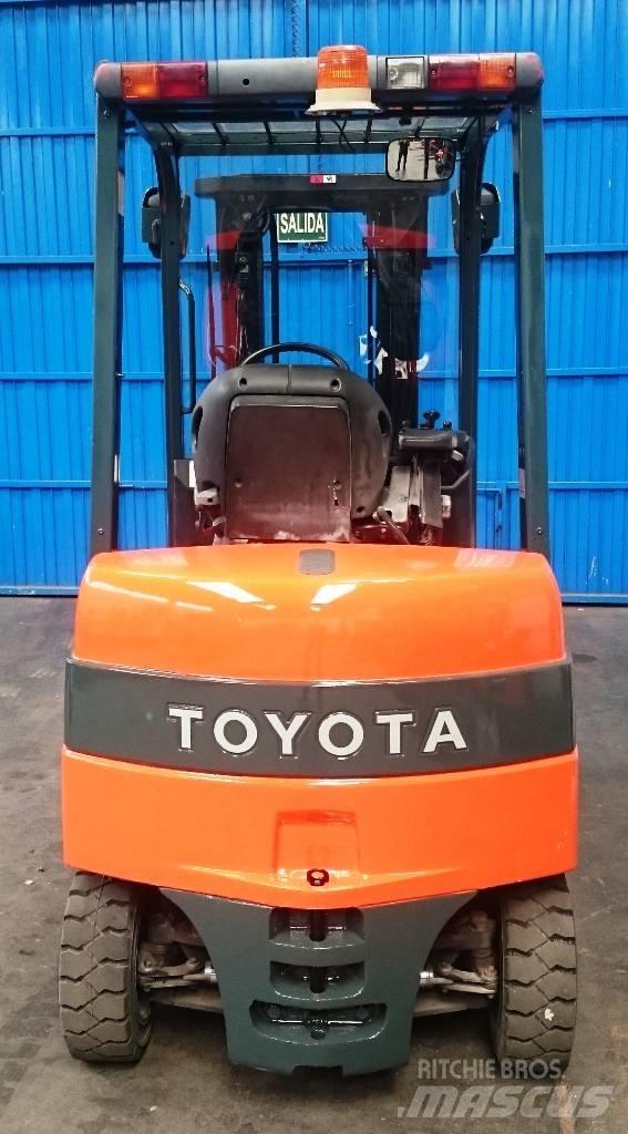Toyota 7 FBMF 25 Sähkötrukit
