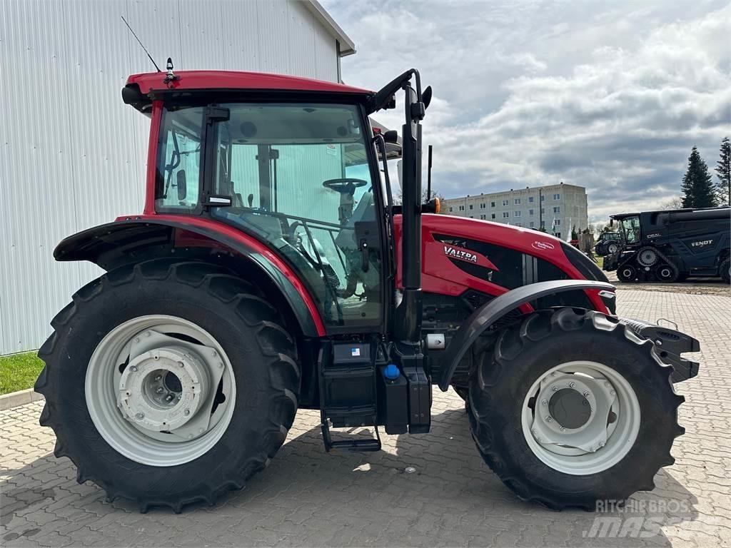 Valtra A105 MH Traktorit