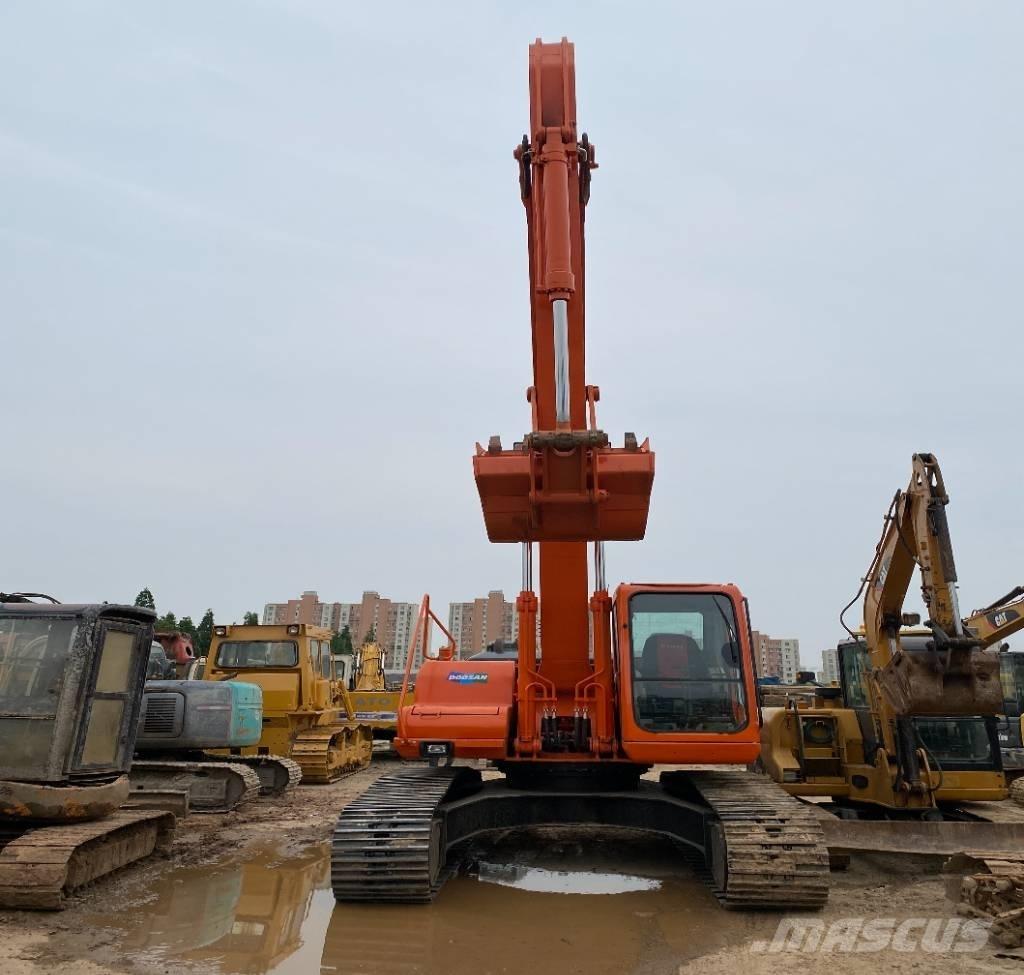 Doosan dh220lc-7 Telakaivukoneet