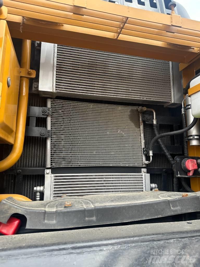 Sany SY245C Midikaivukoneet 7t - 12t