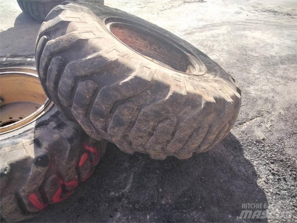 Nokian Els 17,5x25 Renkaat ja vanteet