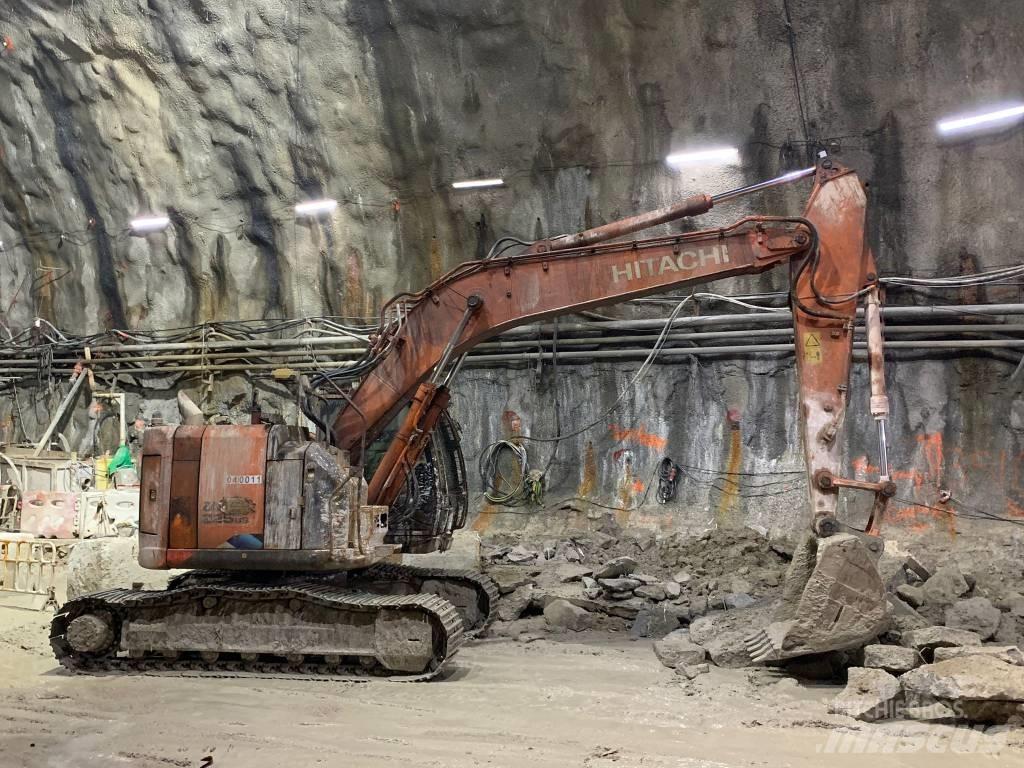 Hitachi ZX225US-5A Muut koneet