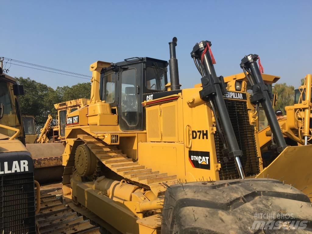 CAT D 7 H Telaketjupuskutraktorit