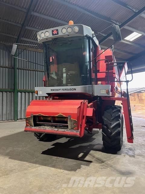Massey Ferguson 30 Leikkuupuimurit