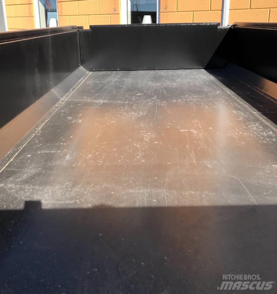 Multicargo MC9000 Kippiperävaunut