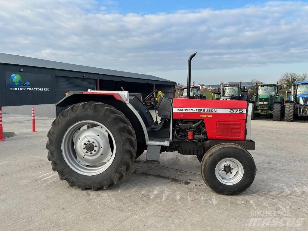 Massey Ferguson 375 Traktorit