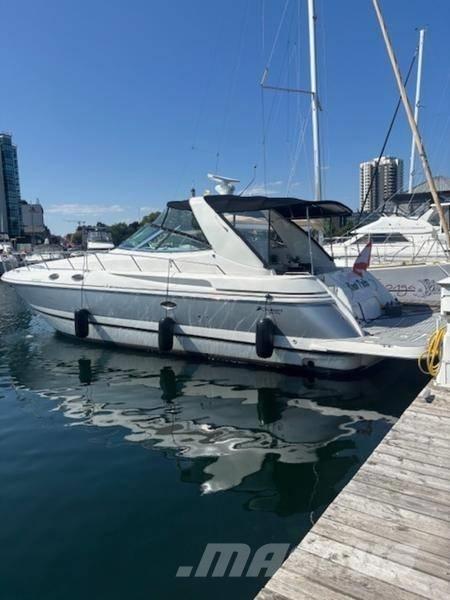  Cruisers Yachts 3870 Veneet, proomut ja ponttoonit