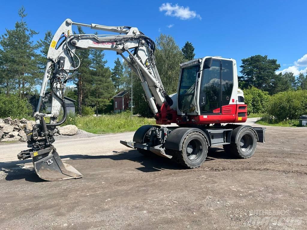 Takeuchi 395W Pyöräkaivukoneet