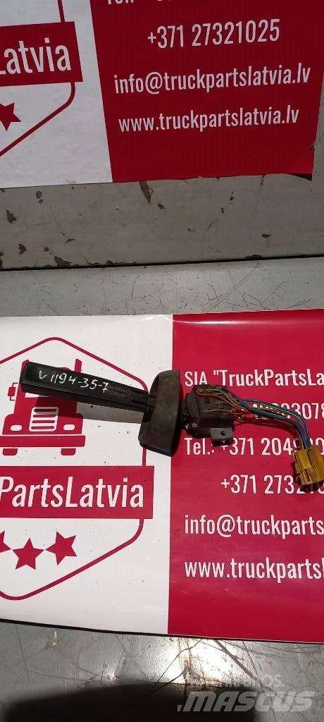 Volvo FH 12.   1624133 Ohjaamot ja sisustat