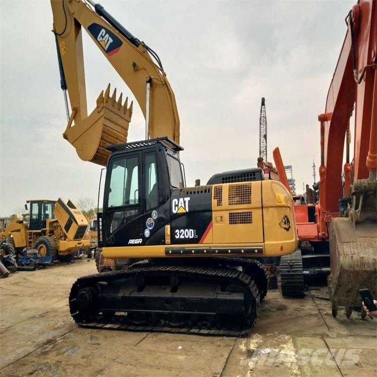 CAT 325DL Telakaivukoneet