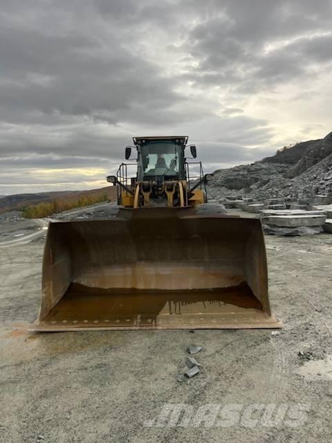 CAT 980M Pyöräkuormaajat