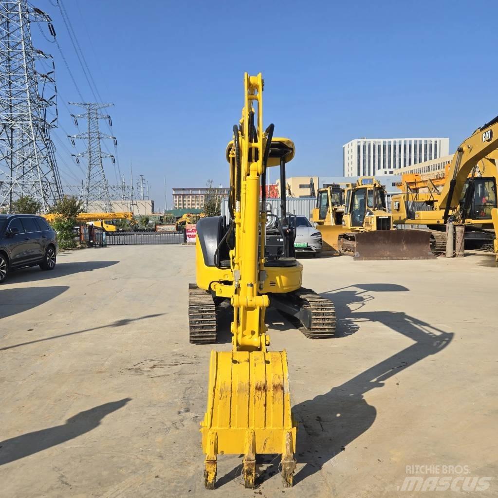 Komatsu PC 35 Minikaivukoneet < 7t