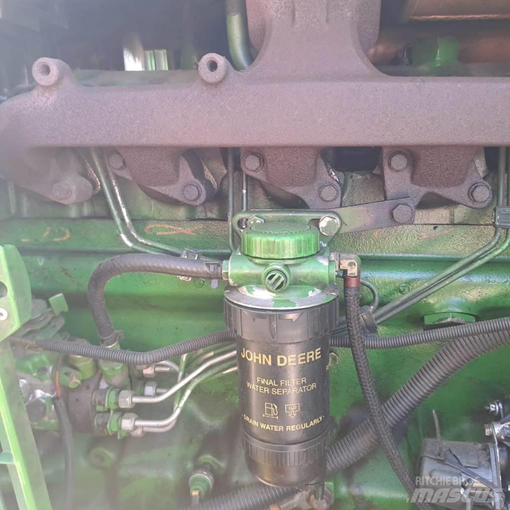 John Deere 6900 Traktorit