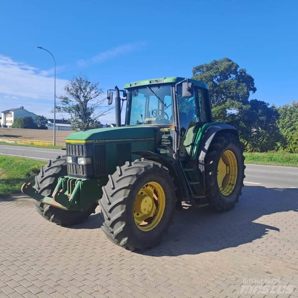 John Deere 6900 Traktorit