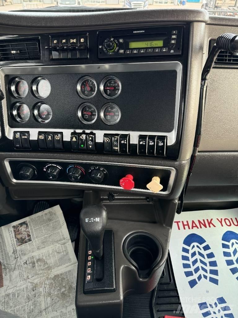 Kenworth T 800 Vetopöytäautot