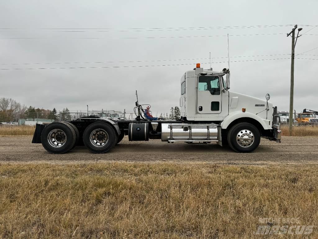 Kenworth T 800 Vetopöytäautot