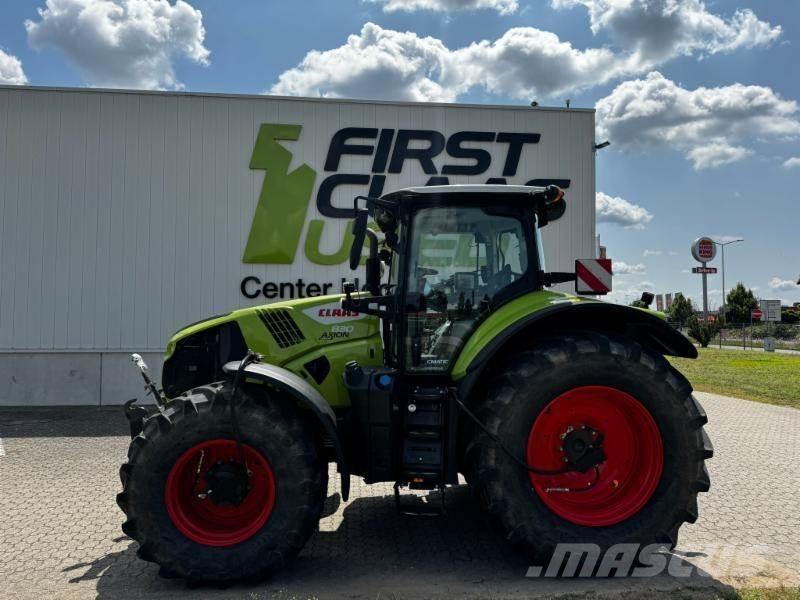 CLAAS AXION 830 Traktorit