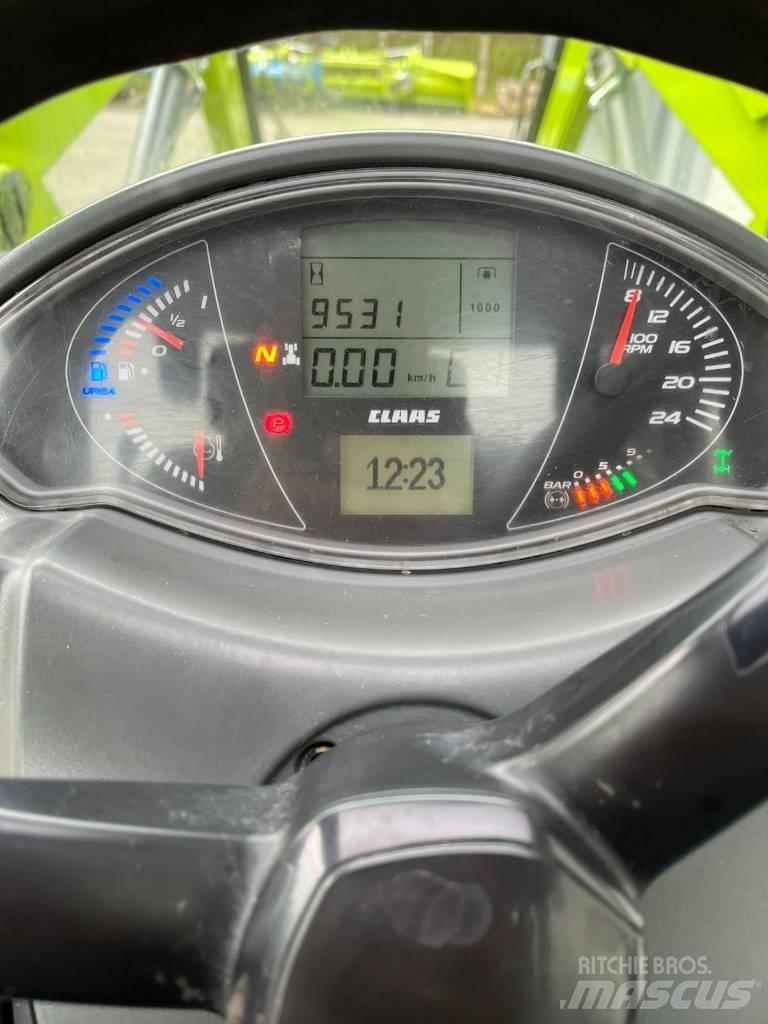 CLAAS Arion 420 CIS Traktorit